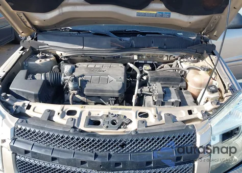 2005 Chevrolet Equinox Ls from USA, damaged, VIN 2CNDL13F256118740